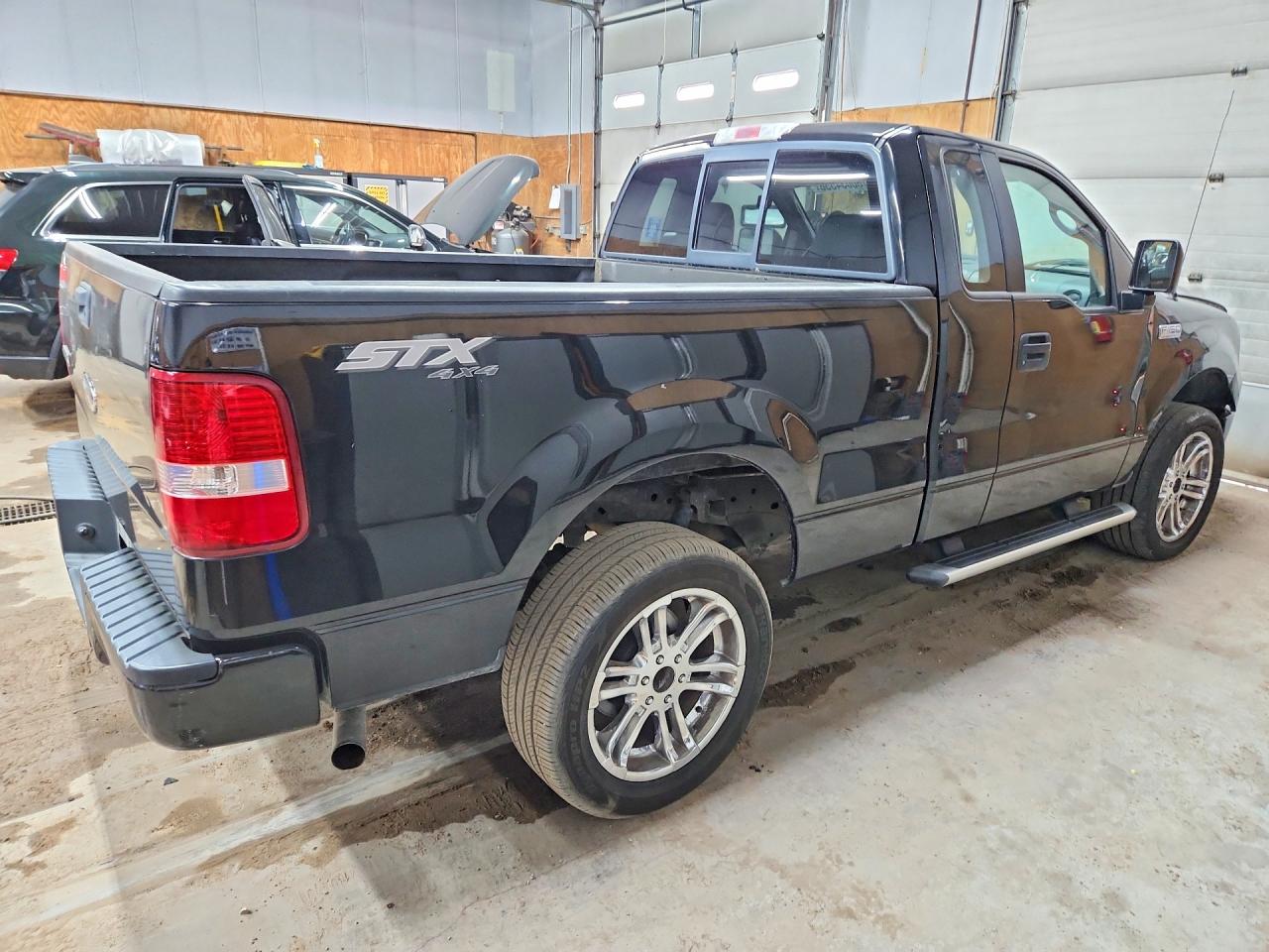 2005 Ford F150 Черный vin: 1FTRF14W85NA59088