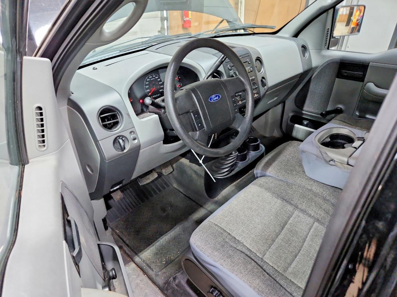 2005 Ford F150 Черный vin: 1FTRF14W85NA59088
