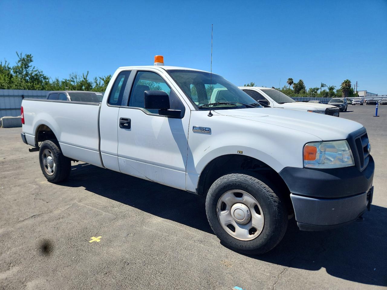 2008 Ford F150 White vin: 1FTRF14W88KE32894
