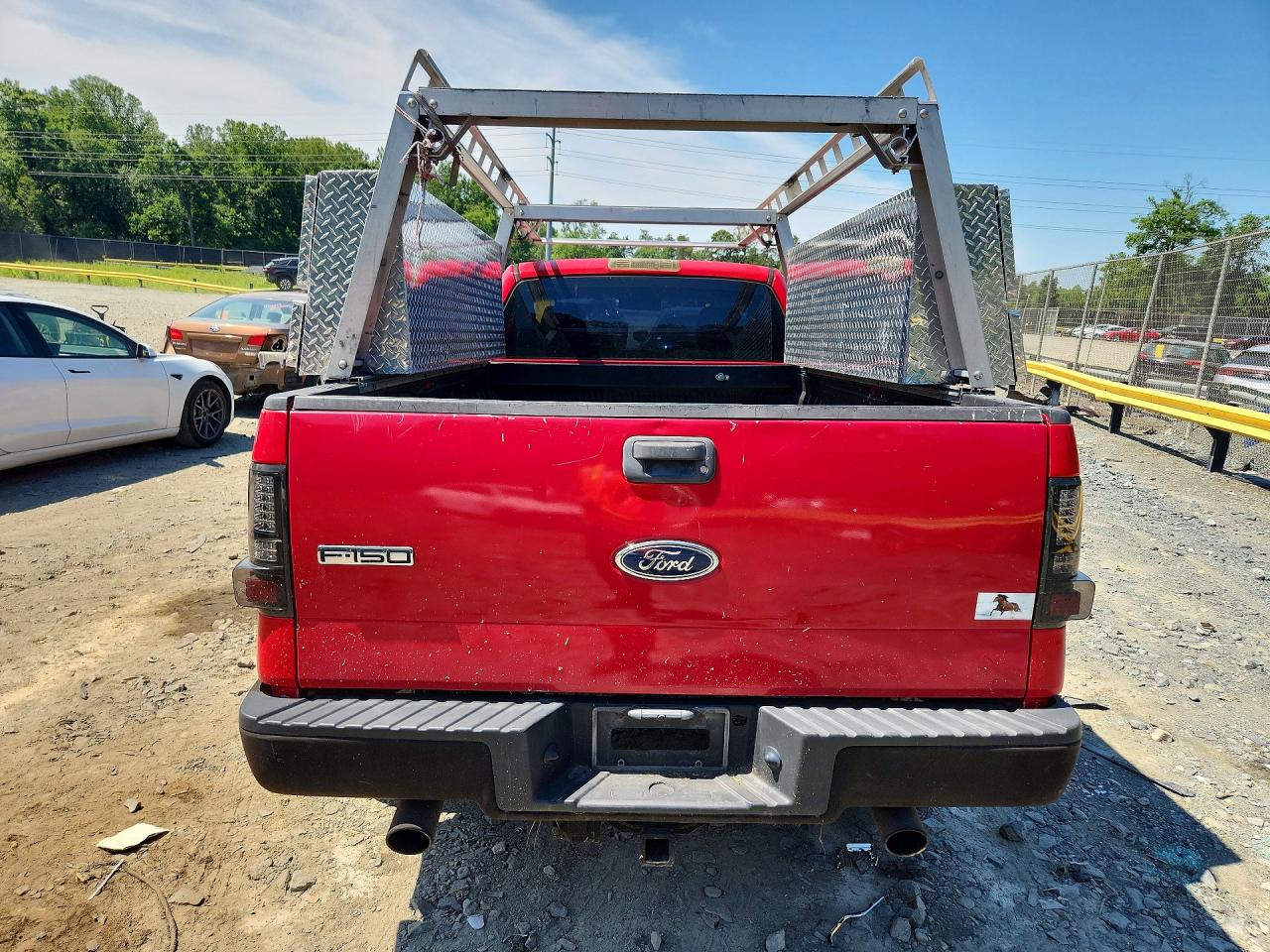 2005 Ford F150 Red vin: 1FTRF14W95NB84598