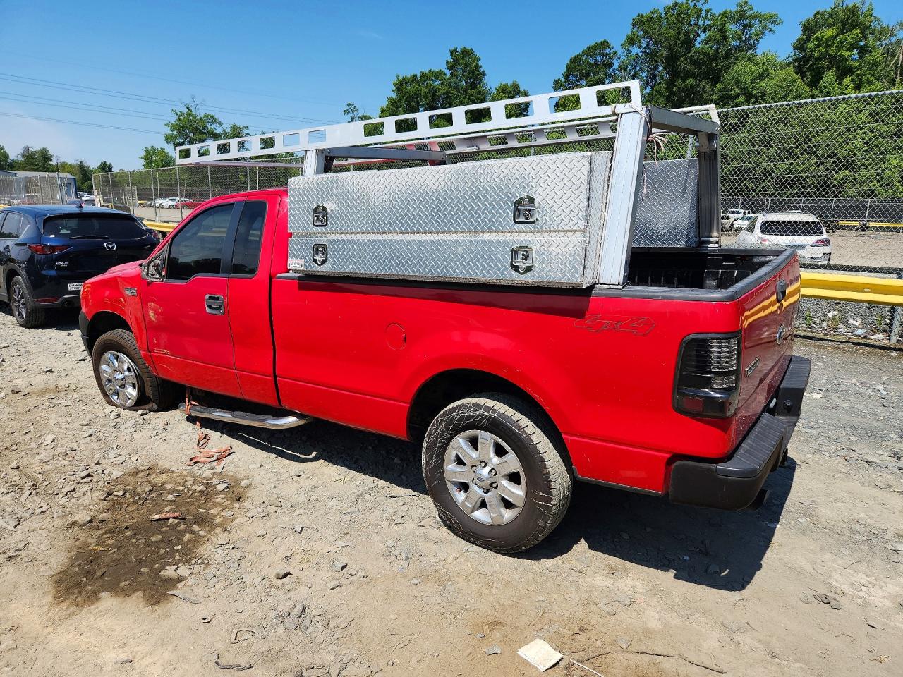 2005 Ford F150 Red vin: 1FTRF14W95NB84598