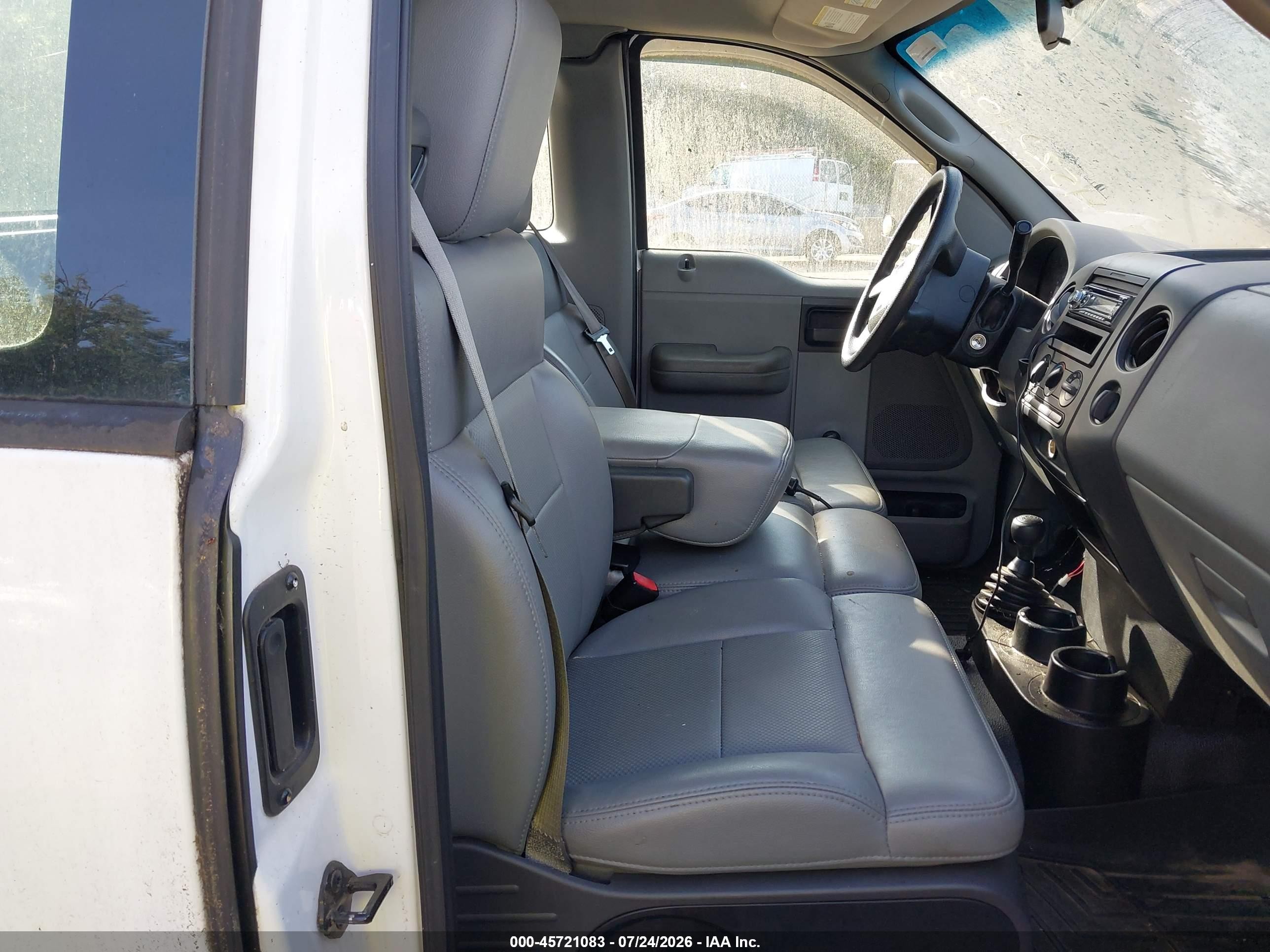 2007 Ford F-150 Stx/xl/xlt White vin: 1FTRF14W97NA38530
