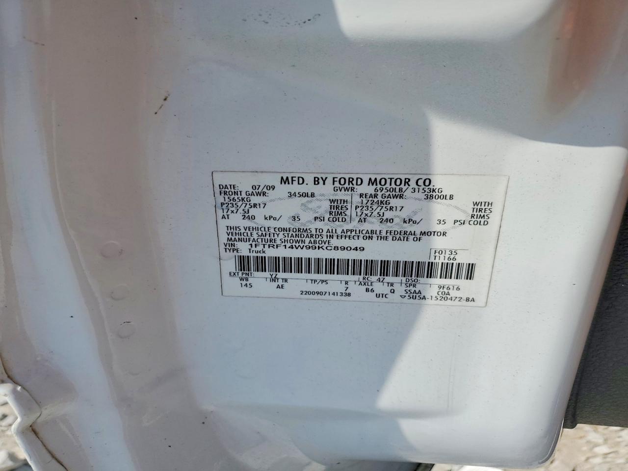 2009 Ford F150 White vin: 1FTRF14W99KC89049