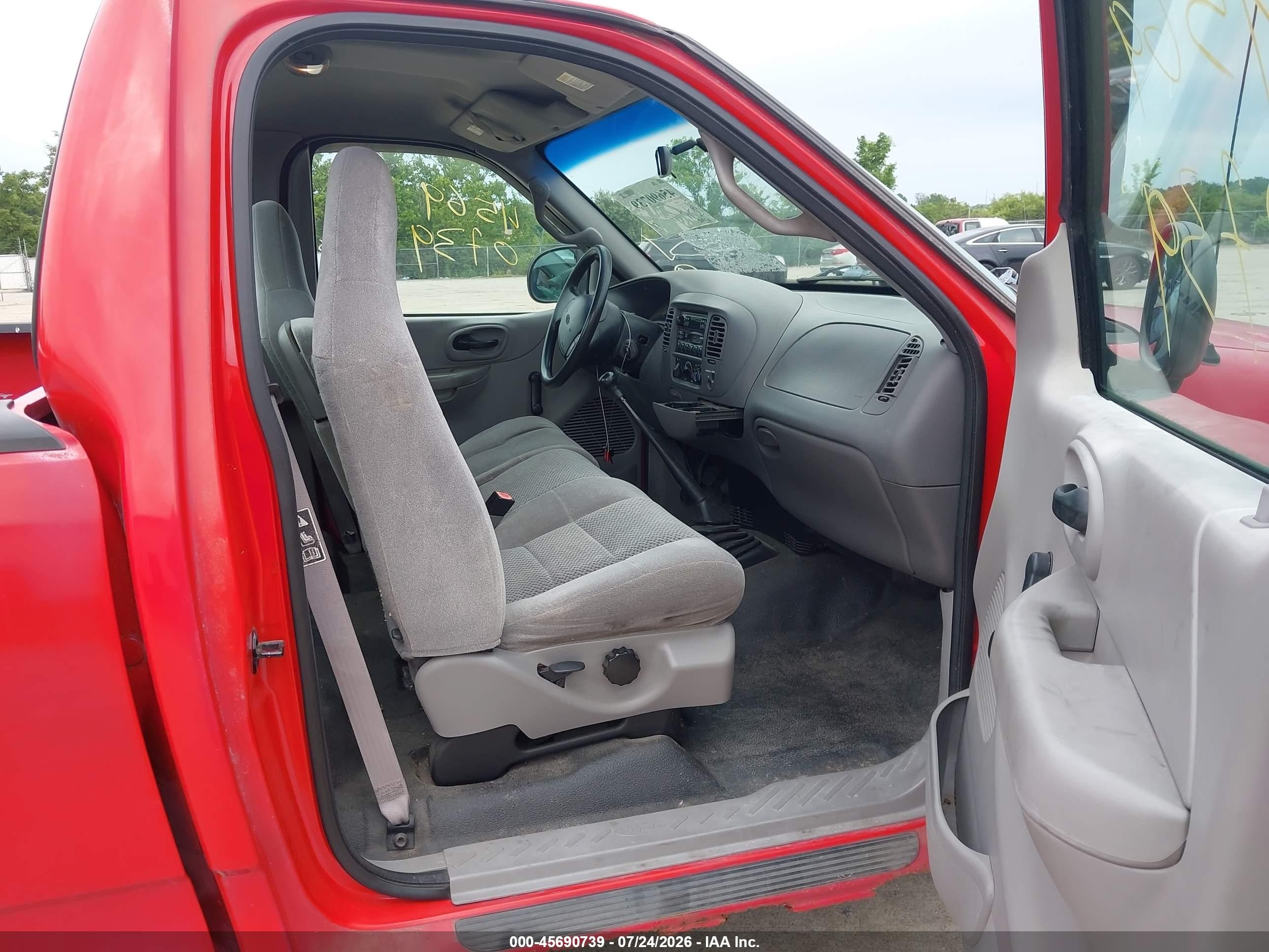 2002 Ford F-150 Xl/xlt Red vin: 1FTRF17202KB67646