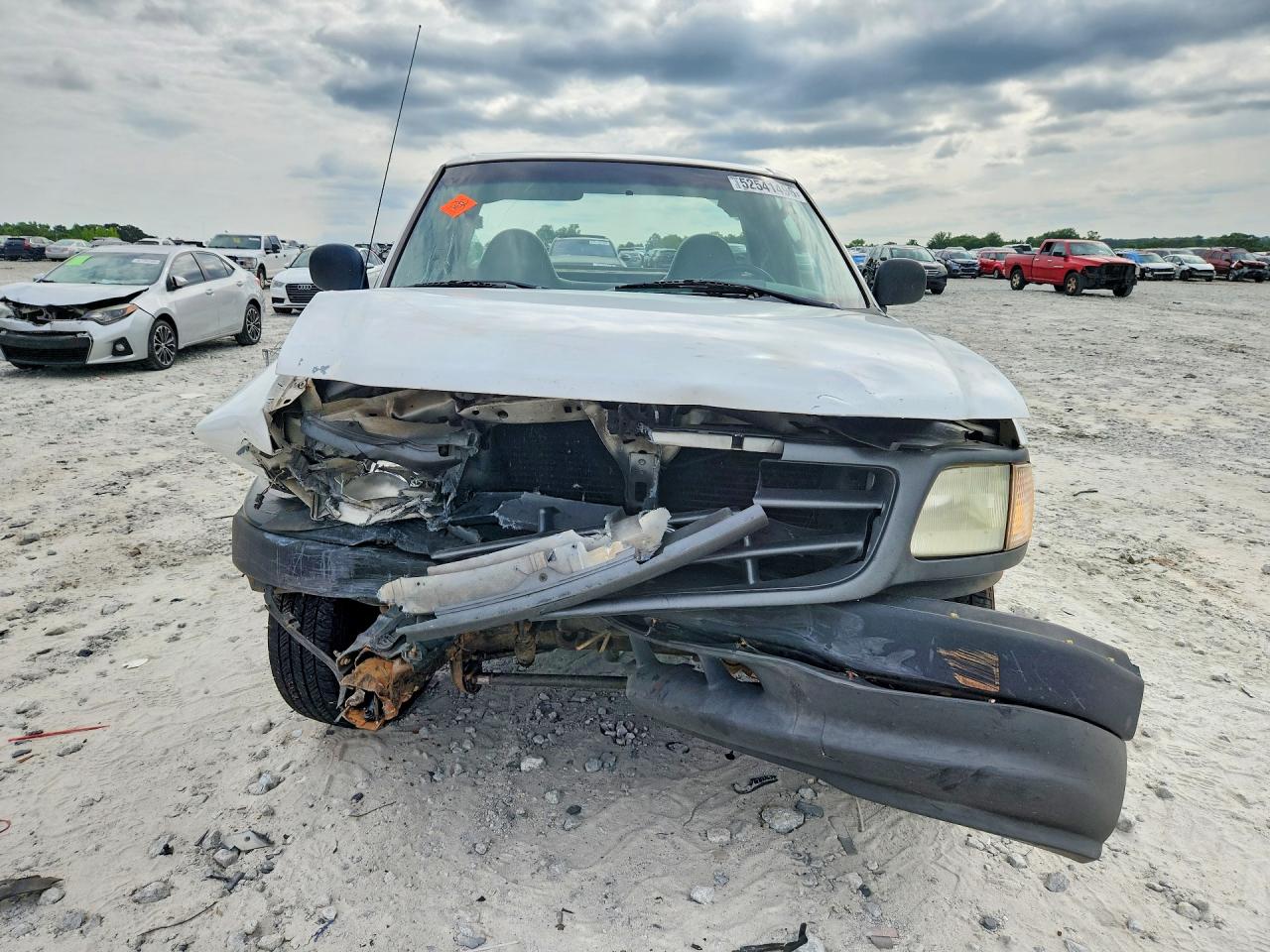 2003 Ford F150 White vin: 1FTRF17223NB46748