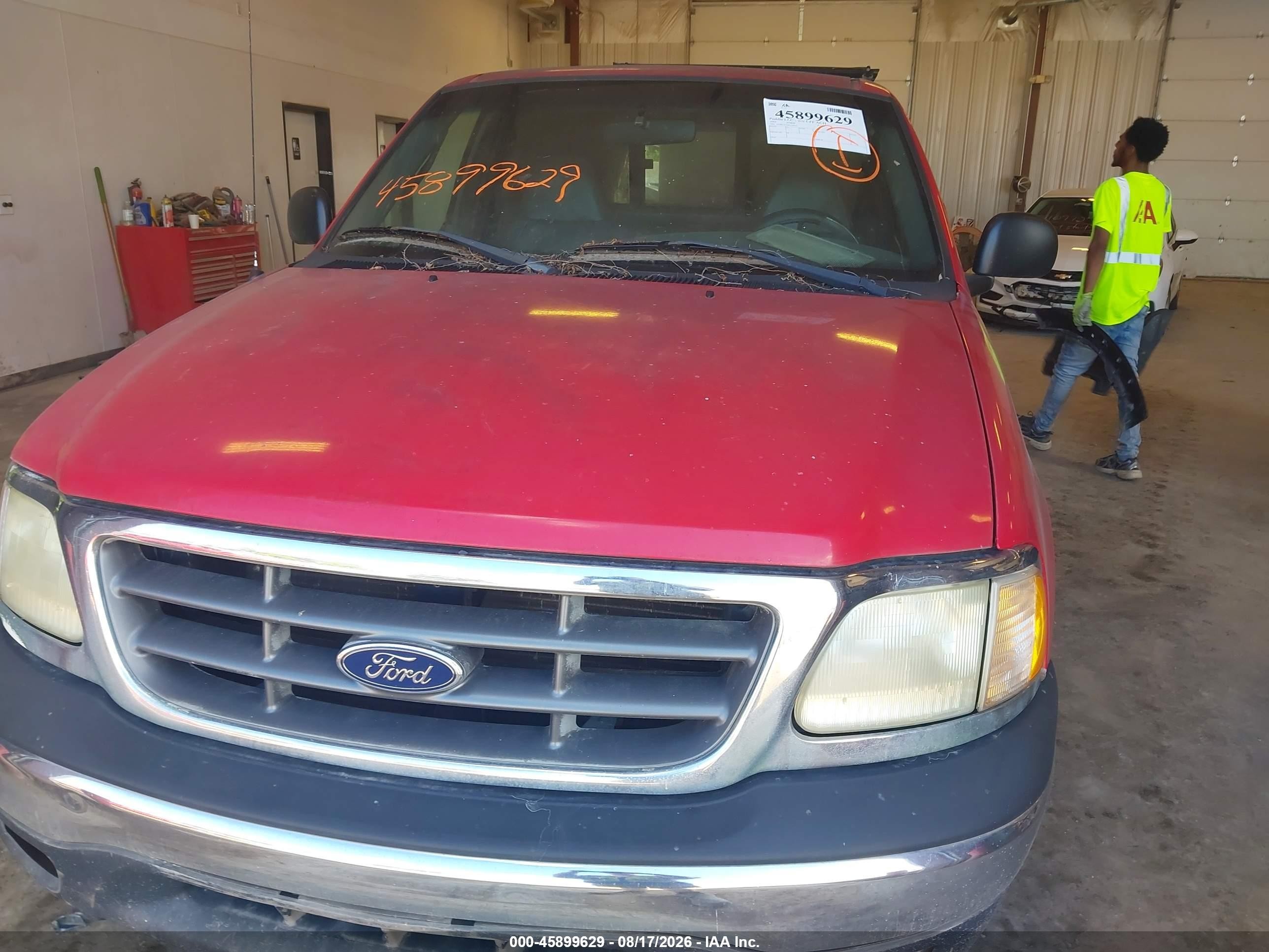 2002 Ford F-150 Xl/xlt Red vin: 1FTRF17232KA30572