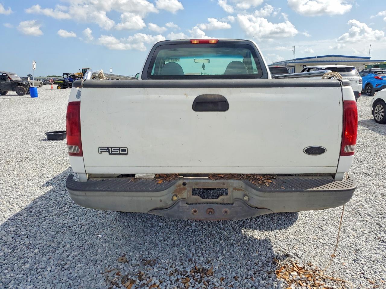 2002 Ford F150 Белый vin: 1FTRF17232KC35096
