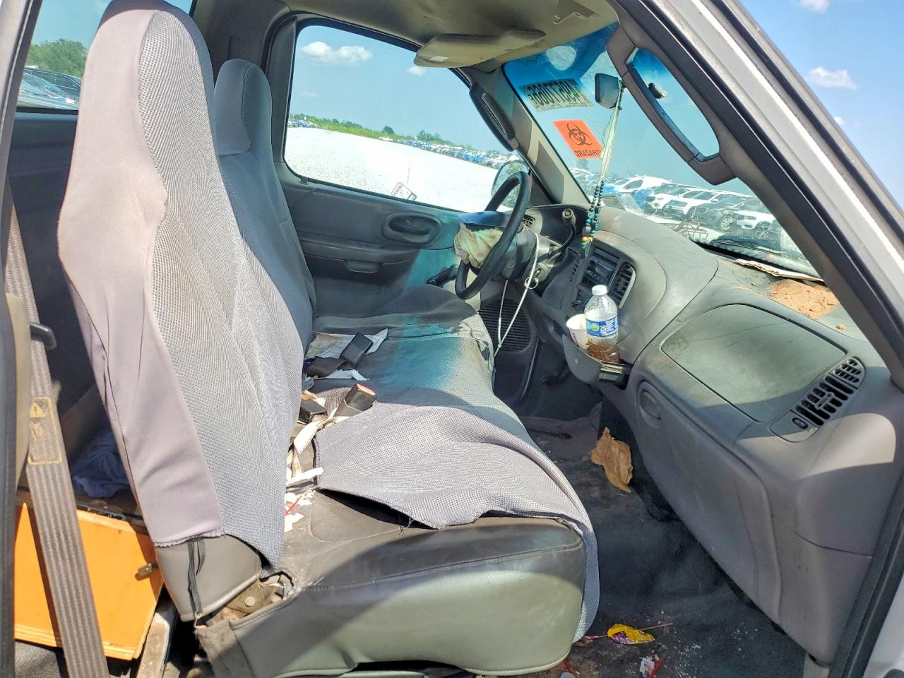 2002 Ford F150 Белый vin: 1FTRF17232KC35096