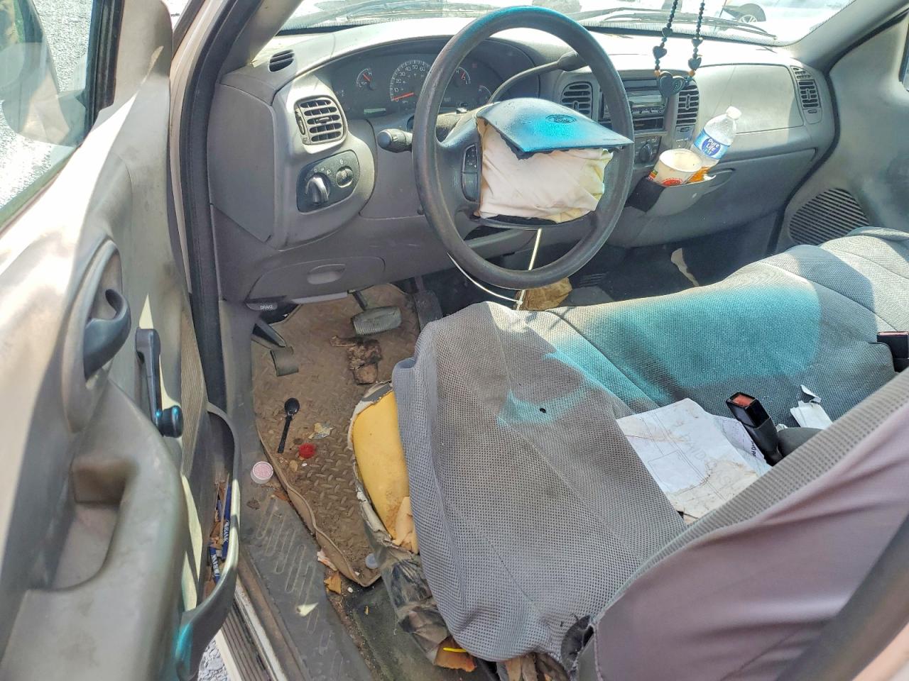 2002 Ford F150 Белый vin: 1FTRF17232KC35096