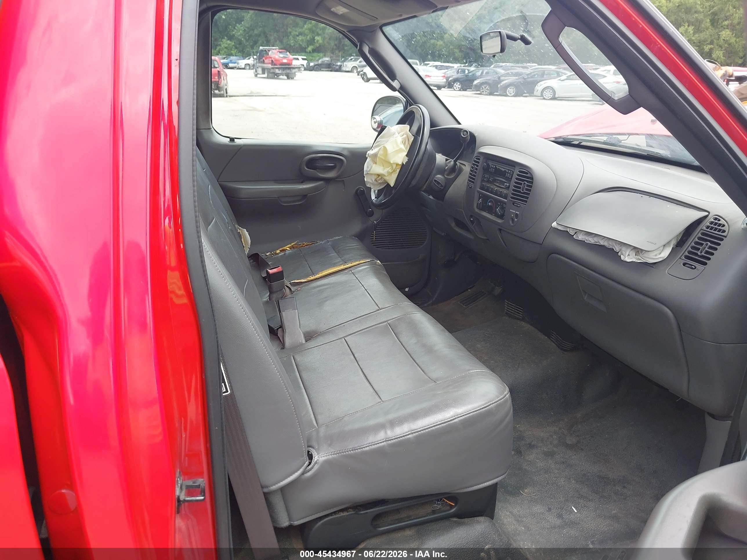 2003 Ford F-150 Xl/xlt Красный vin: 1FTRF17233NA84891