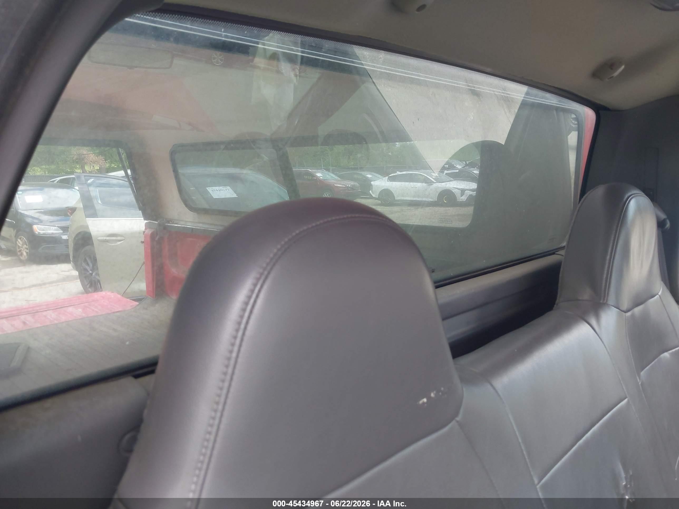 2003 Ford F-150 Xl/xlt Красный vin: 1FTRF17233NA84891