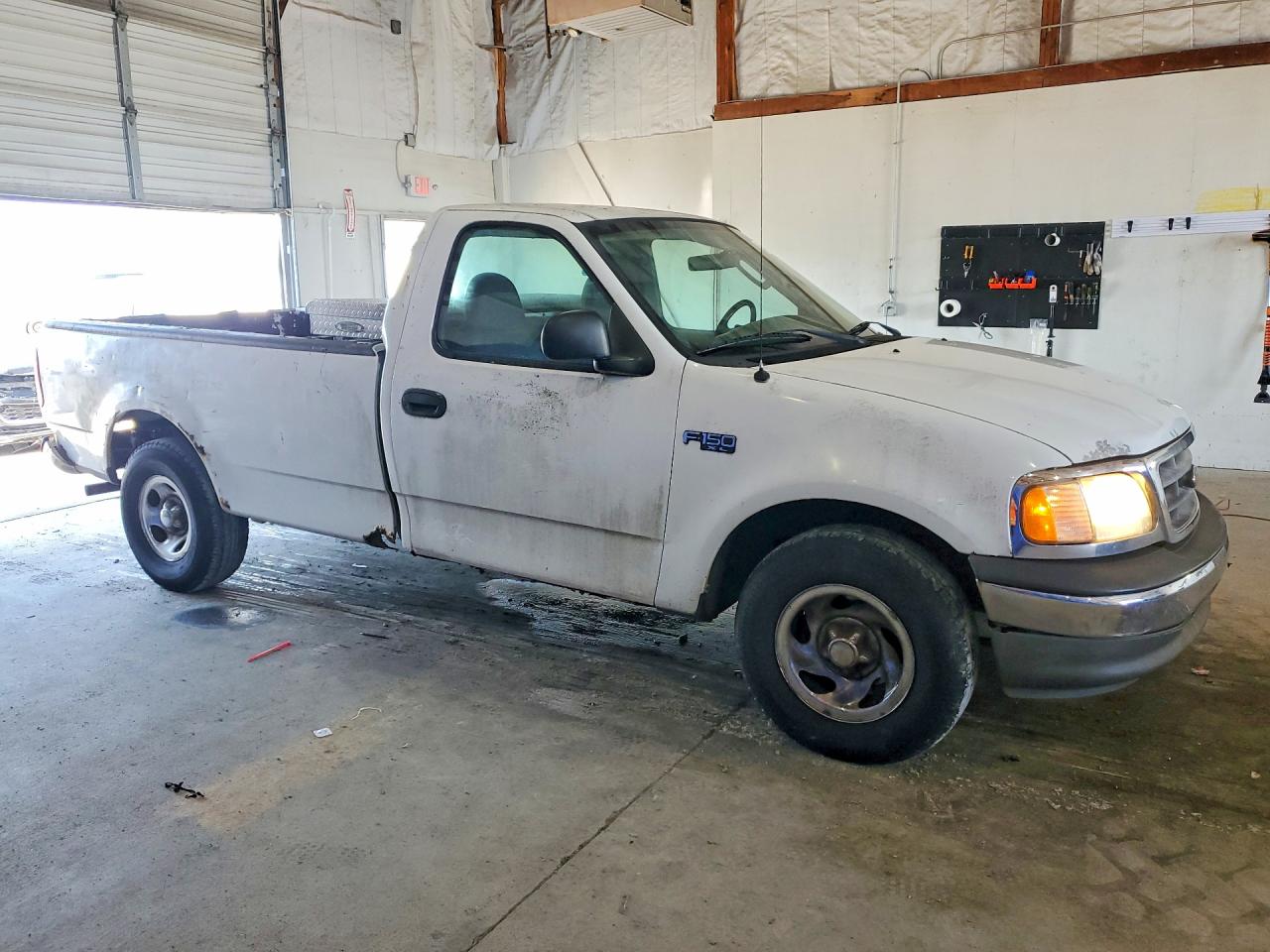 2003 Ford F150 White vin: 1FTRF17263NB22436