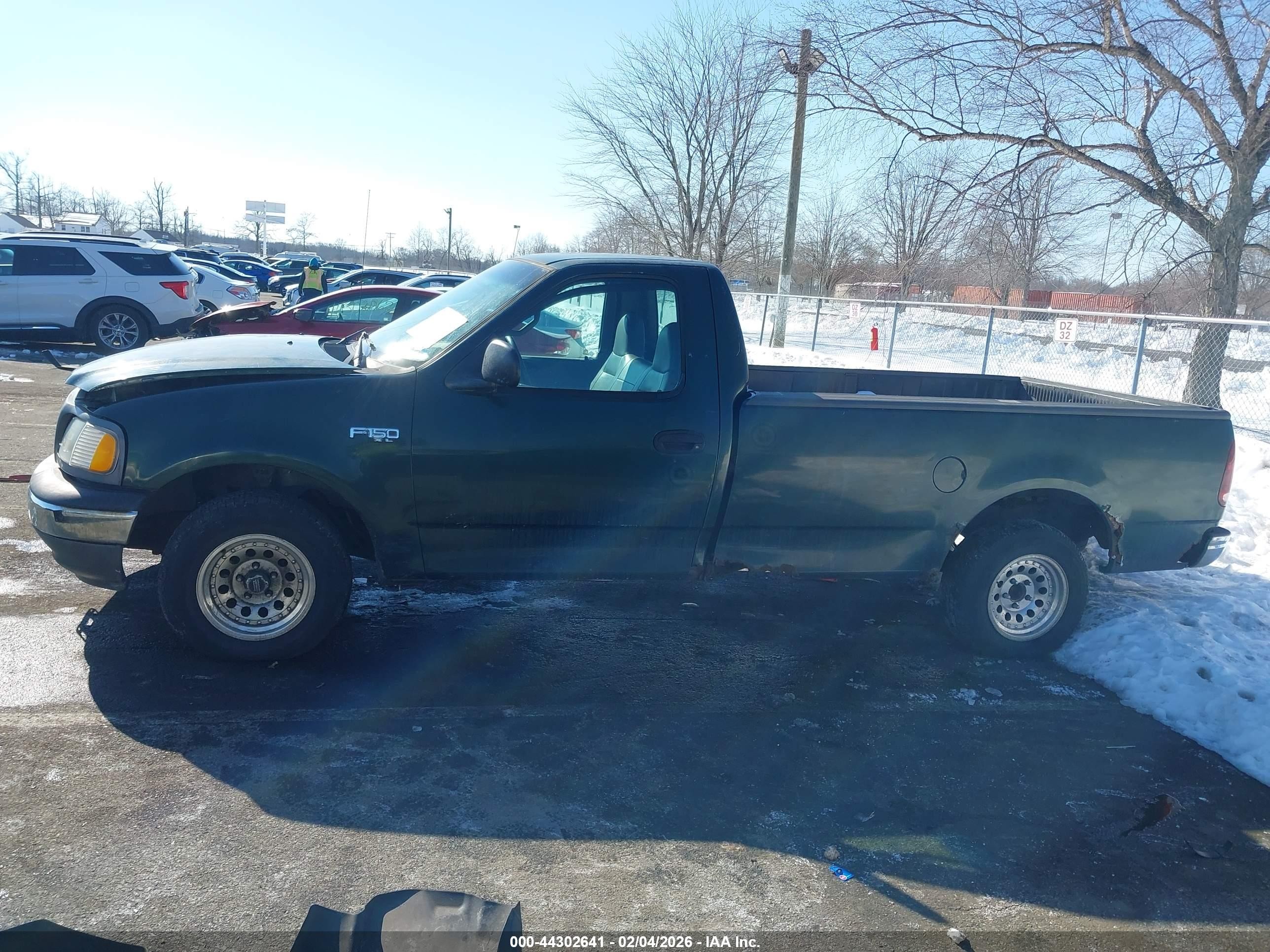 2002 Ford F-150 Xl/xlt Green vin: 1FTRF17272NB00086