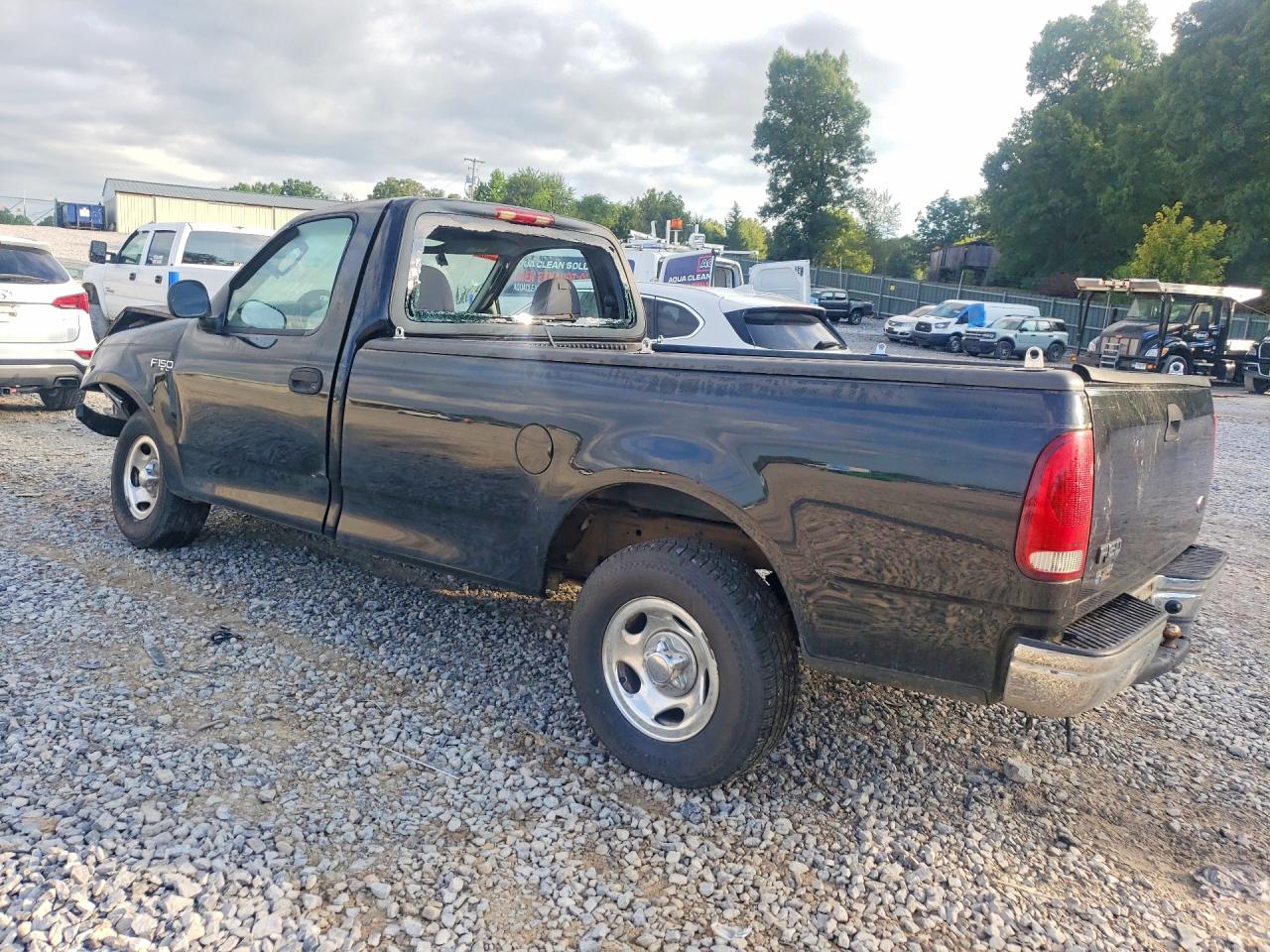 2003 Ford F150 Черный vin: 1FTRF17283NB80127