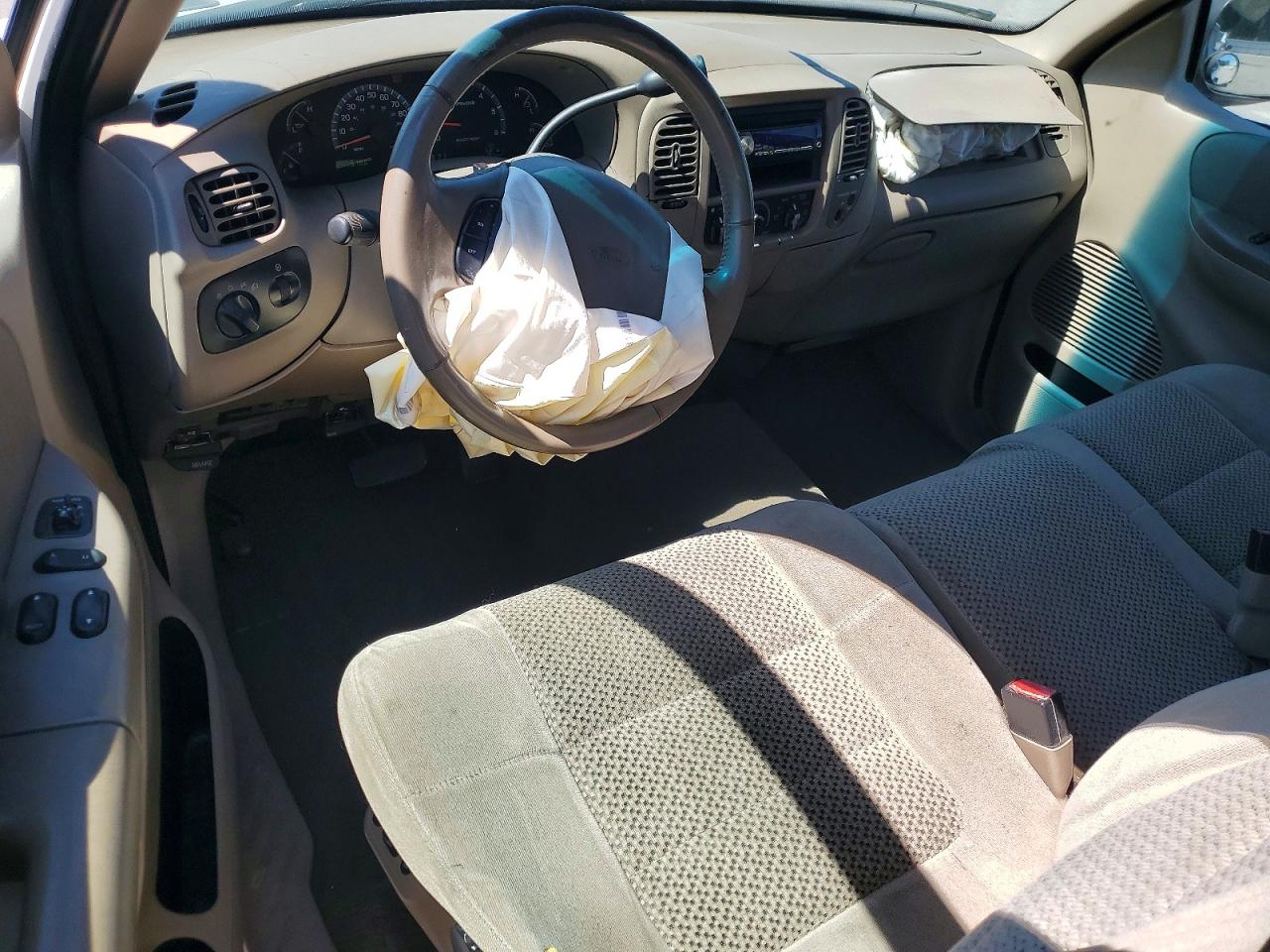2002 Ford F150 Белый vin: 1FTRF17W02NA23869