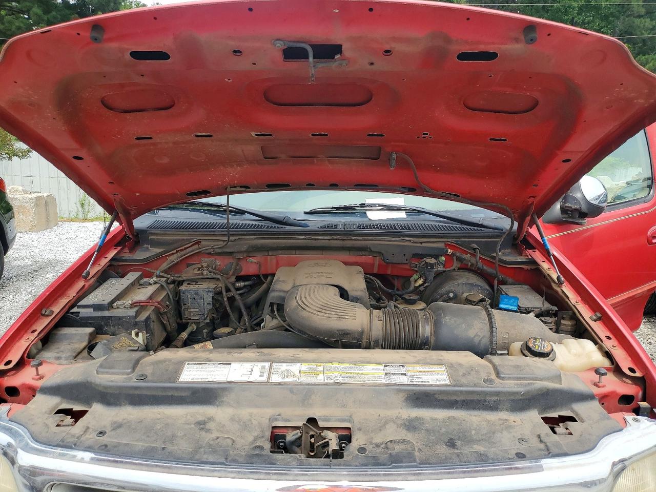 1999 Ford F150 Red vin: 1FTRF17W0XNB58373