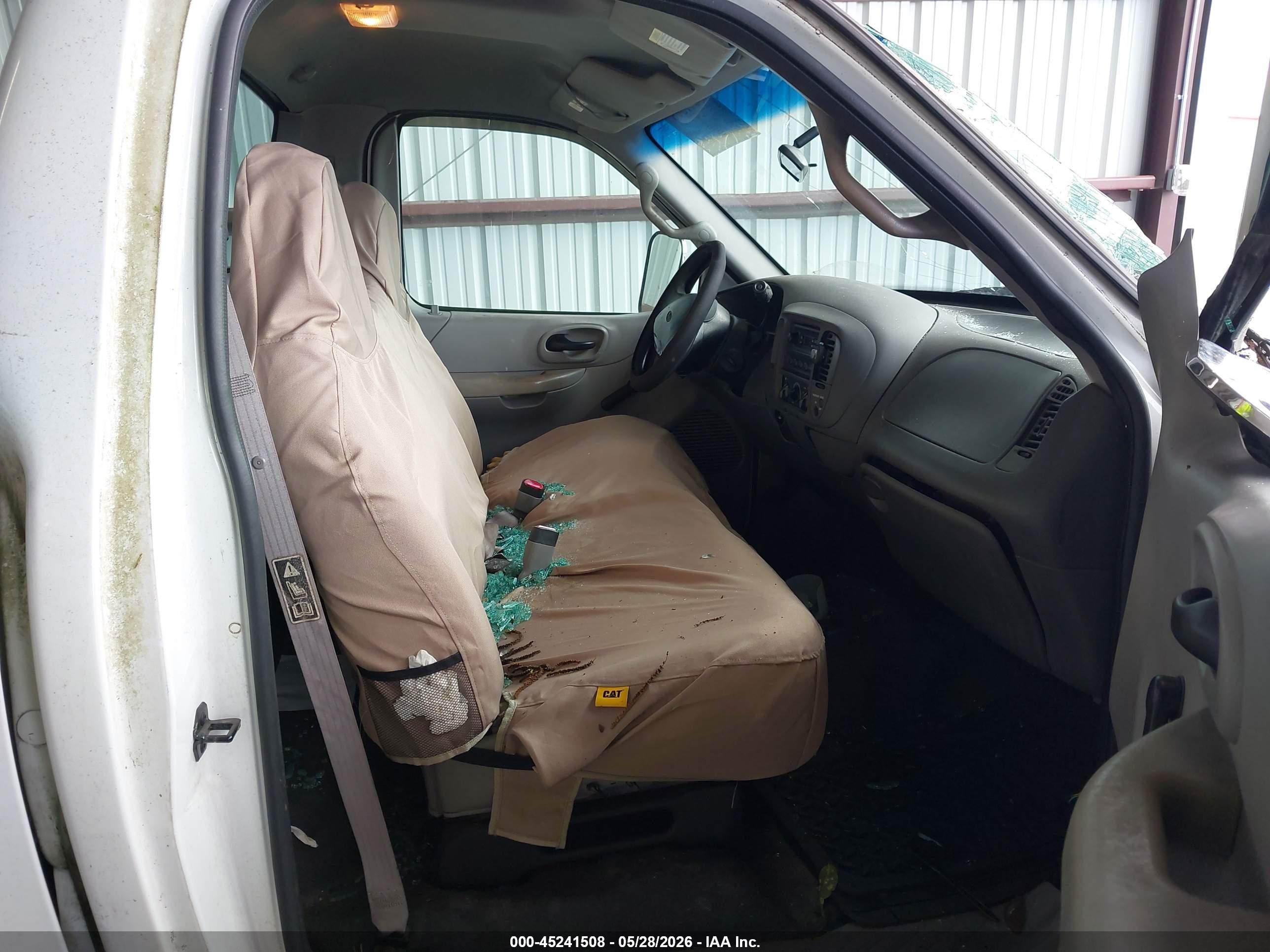 2000 Ford F-150 Work Series/xl/xlt White vin: 1FTRF17W2YNC23614