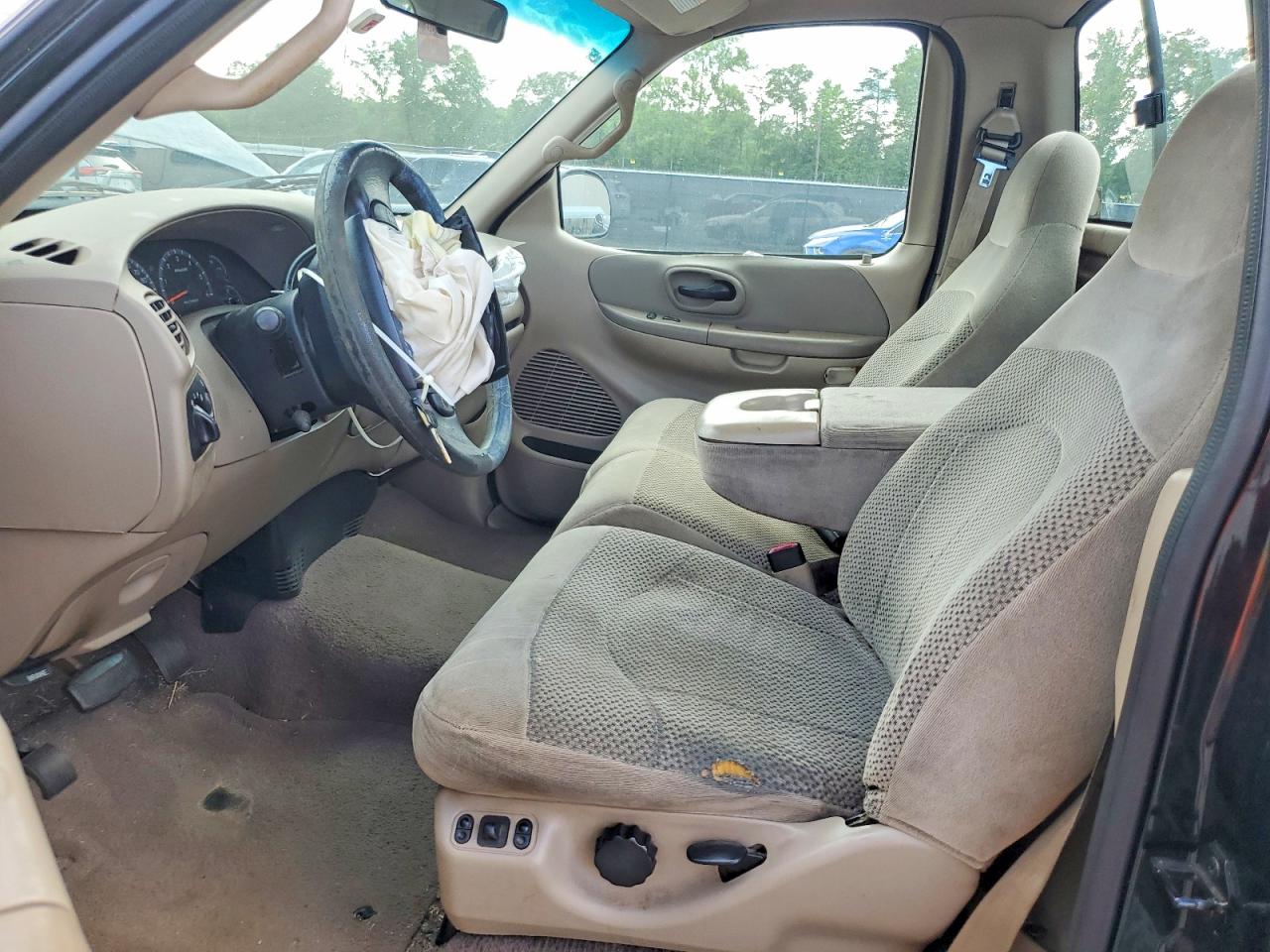 2000 Ford F150 Black vin: 1FTRF17W6YNA22377