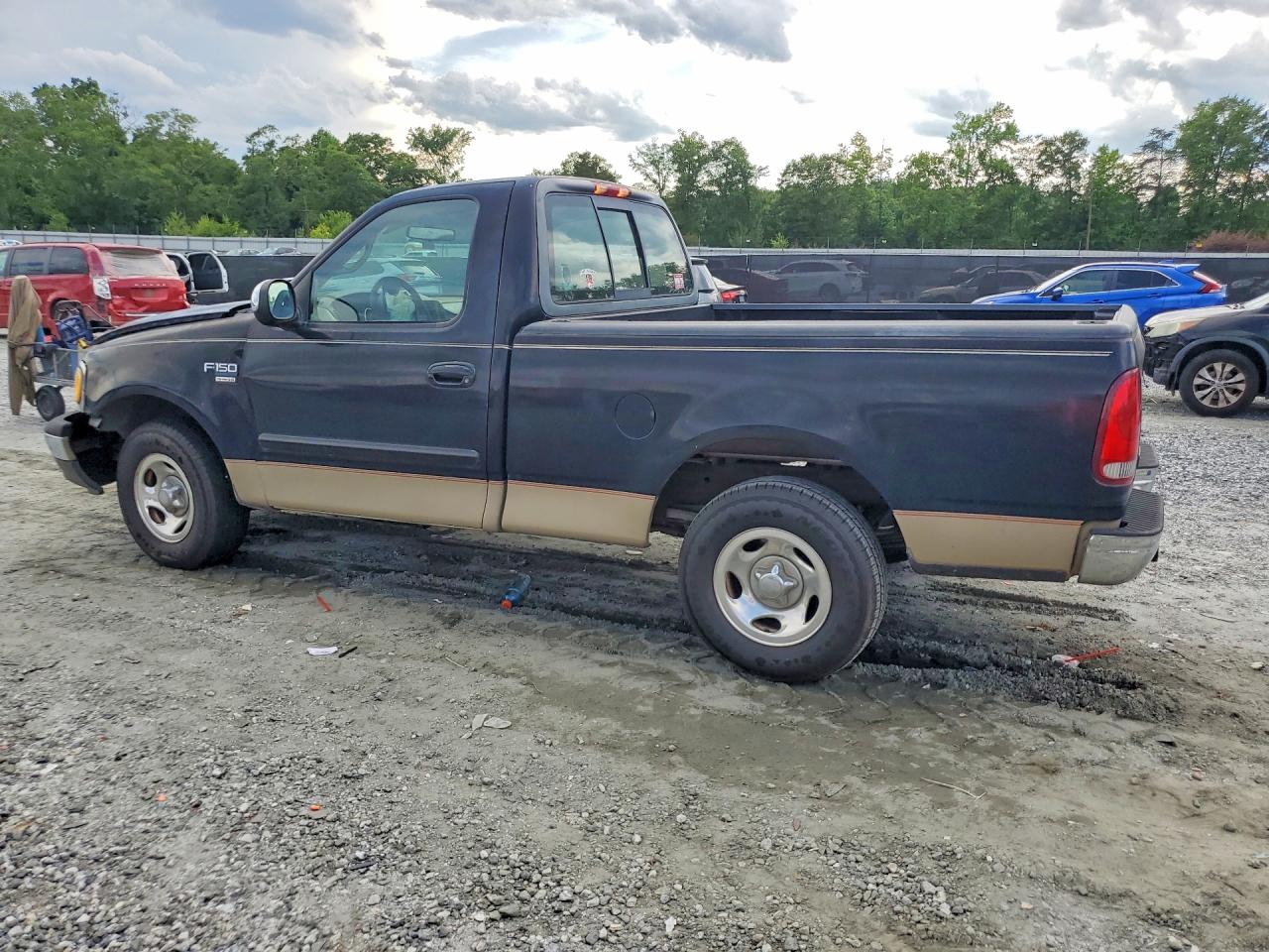 2000 Ford F150 Black vin: 1FTRF17W6YNA22377