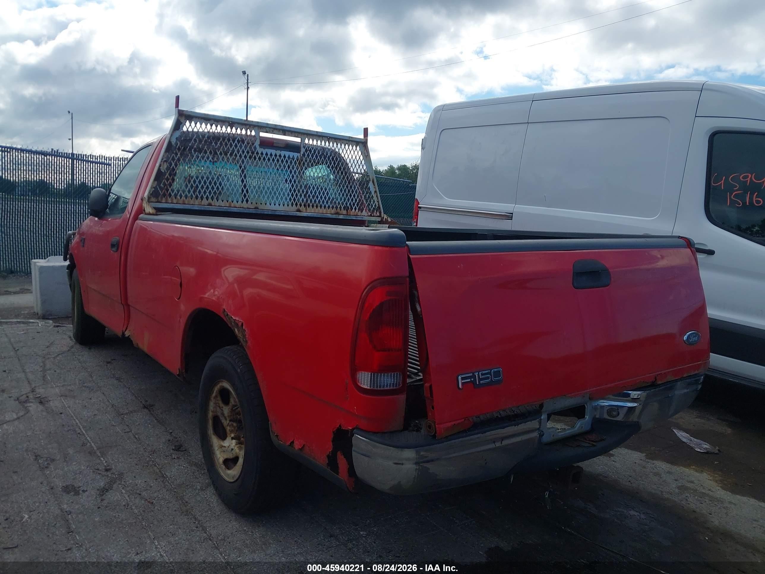 2000 Ford F-150   Red vin: 1FTRF17W6YNC07755