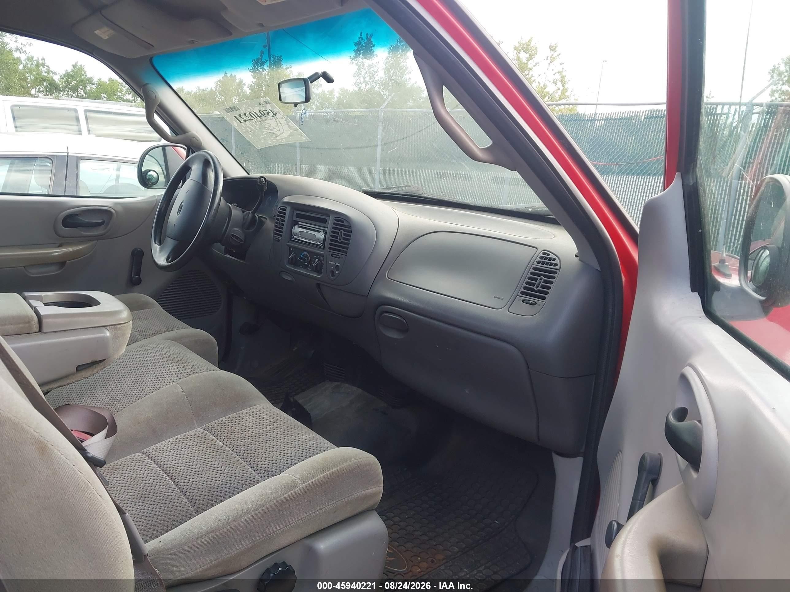 2000 Ford F-150   Red vin: 1FTRF17W6YNC07755