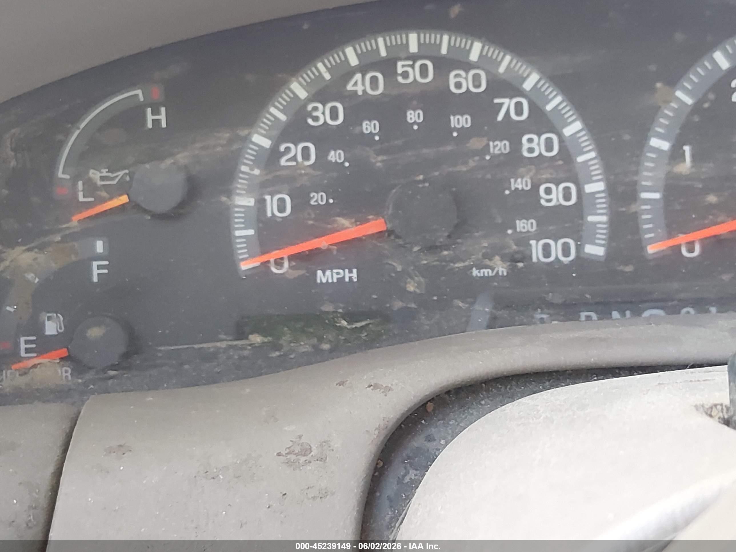 2002 Ford F-150 Xl/xlt Red vin: 1FTRF17W82NA82815