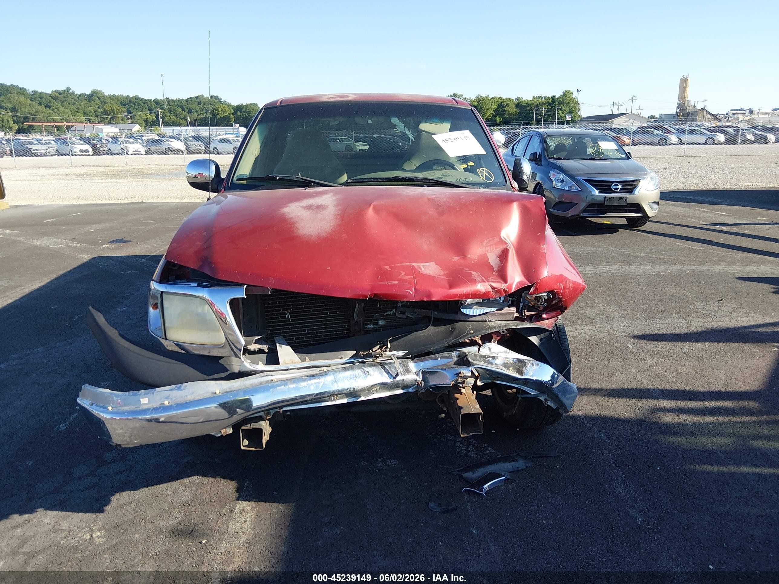 2002 Ford F-150 Xl/xlt Red vin: 1FTRF17W82NA82815