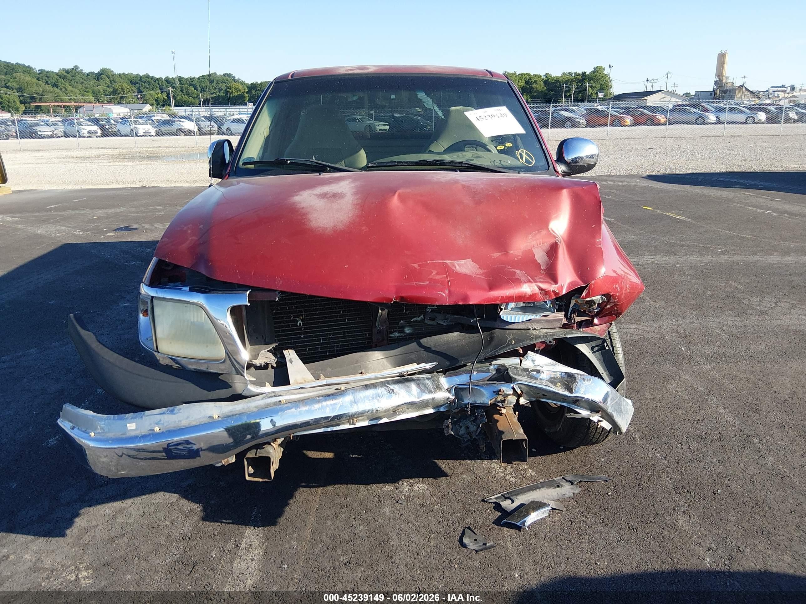 2002 Ford F-150 Xl/xlt Red vin: 1FTRF17W82NA82815