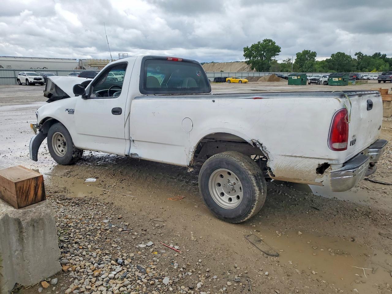 2000 Ford F150 White vin: 1FTRF17W8YKA85465
