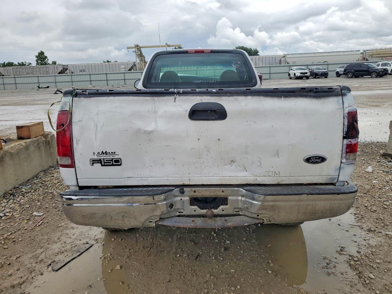 2000 Ford F150 White vin: 1FTRF17W8YKA85465