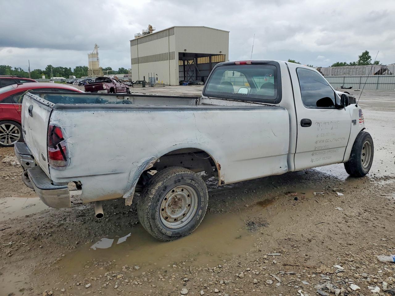 2000 Ford F150 White vin: 1FTRF17W8YKA85465