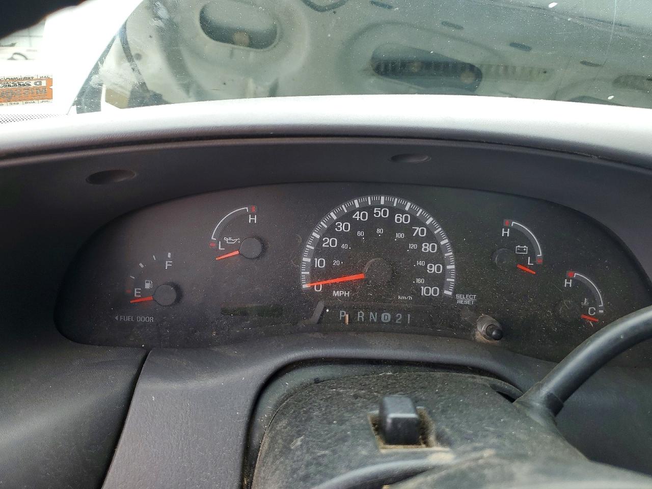 2000 Ford F150 White vin: 1FTRF17W8YKA85465
