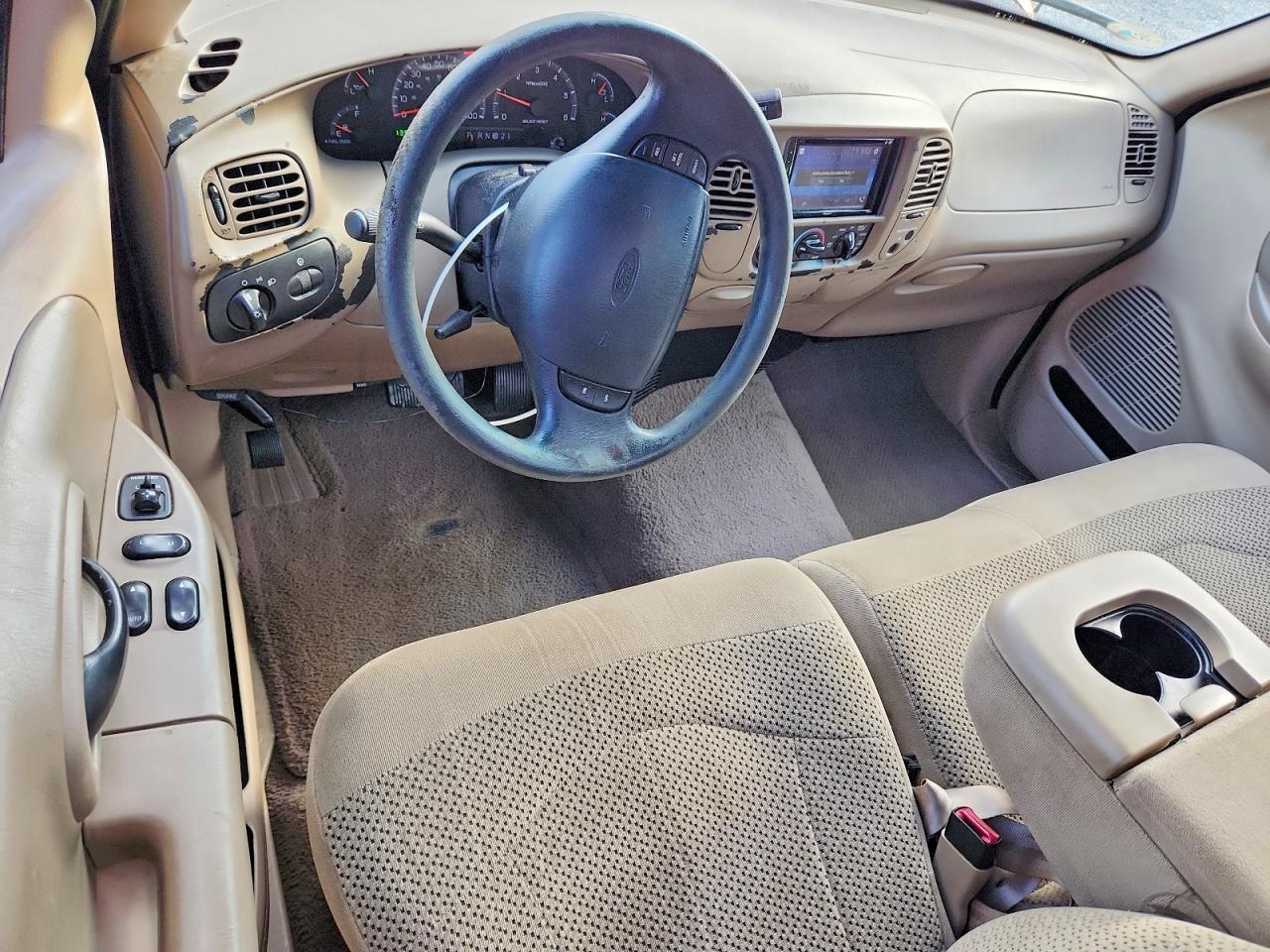 2000 Ford F150 Burgundy vin: 1FTRF17W9YNB35692