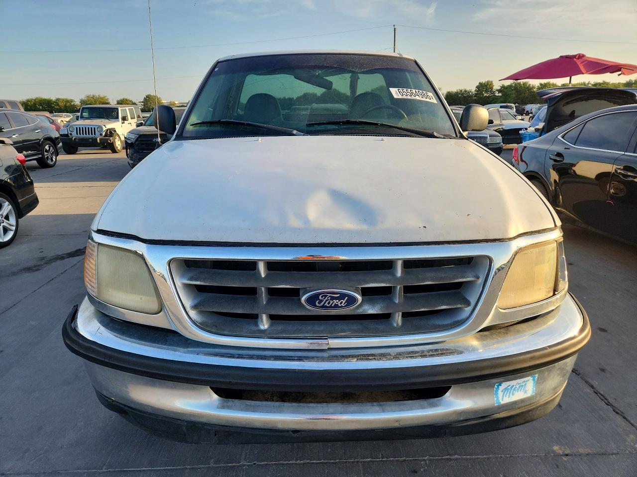 2000 Ford F150 White vin: 1FTRF17WXYNB21011
