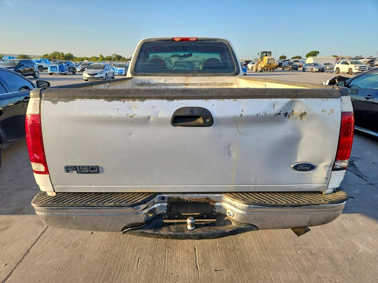 2000 Ford F150 White vin: 1FTRF17WXYNB21011