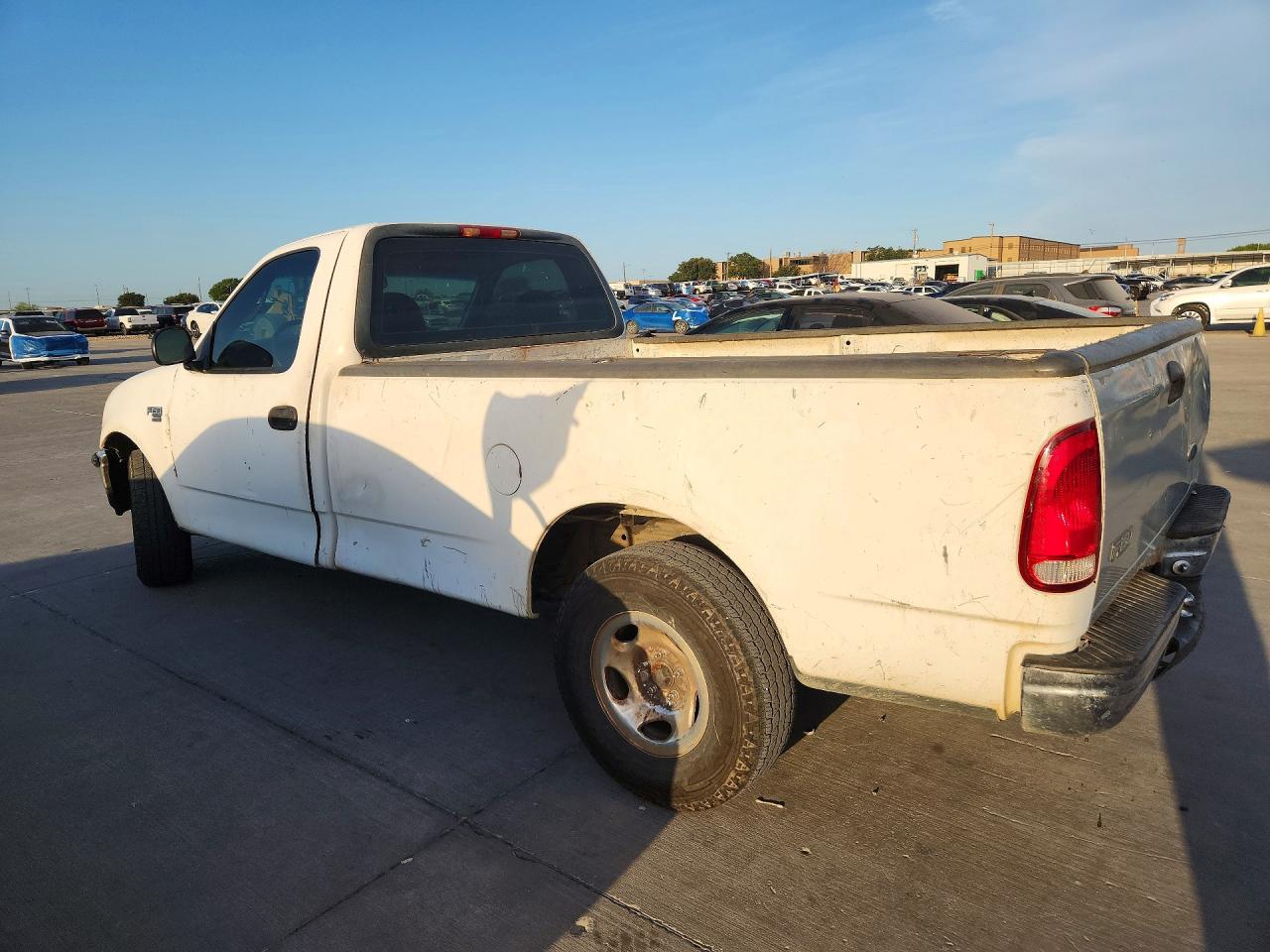 2000 Ford F150 White vin: 1FTRF17WXYNB21011