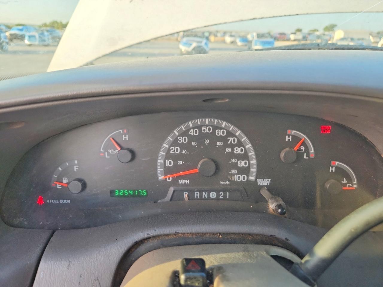 2000 Ford F150 White vin: 1FTRF17WXYNB21011