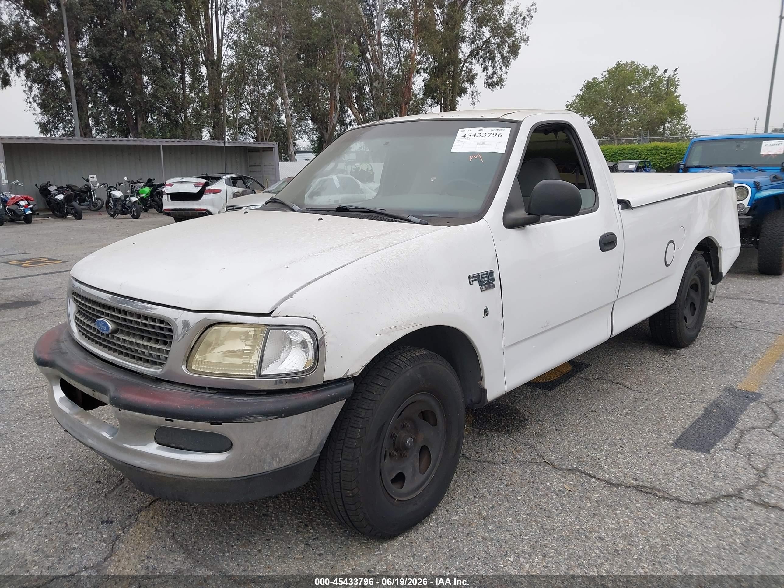 1999 Ford F-150 Lariat/work Series/xl/xlt White vin: 1FTRF17Z1XKC02781