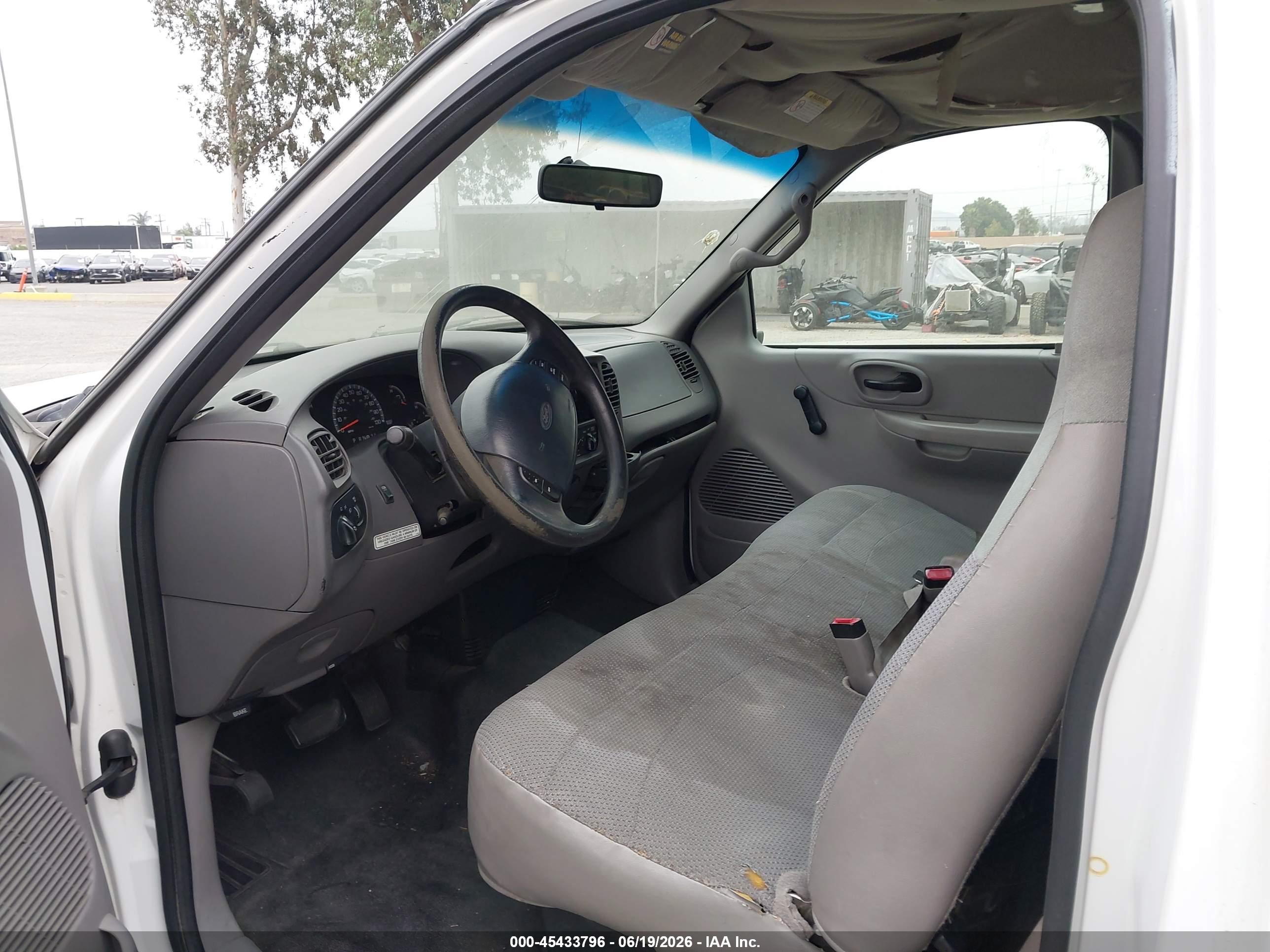 1999 Ford F-150 Lariat/work Series/xl/xlt White vin: 1FTRF17Z1XKC02781