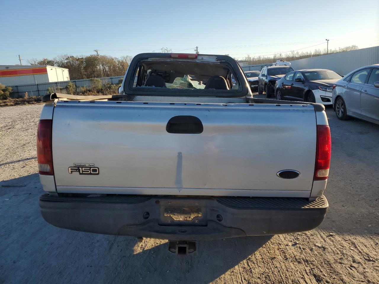 2003 Ford F150 Silver vin: 1FTRF18233NA90611