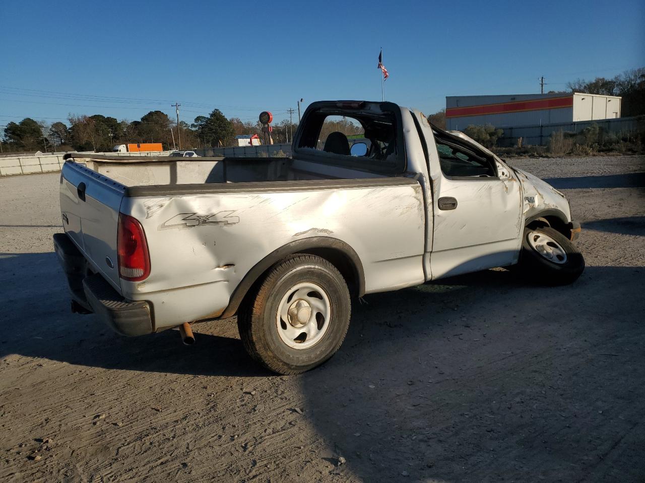 2003 Ford F150 Silver vin: 1FTRF18233NA90611