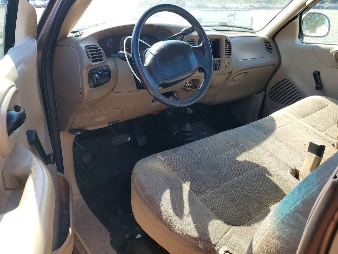 2002 Ford F150 Tan vin: 1FTRF18252KC51234