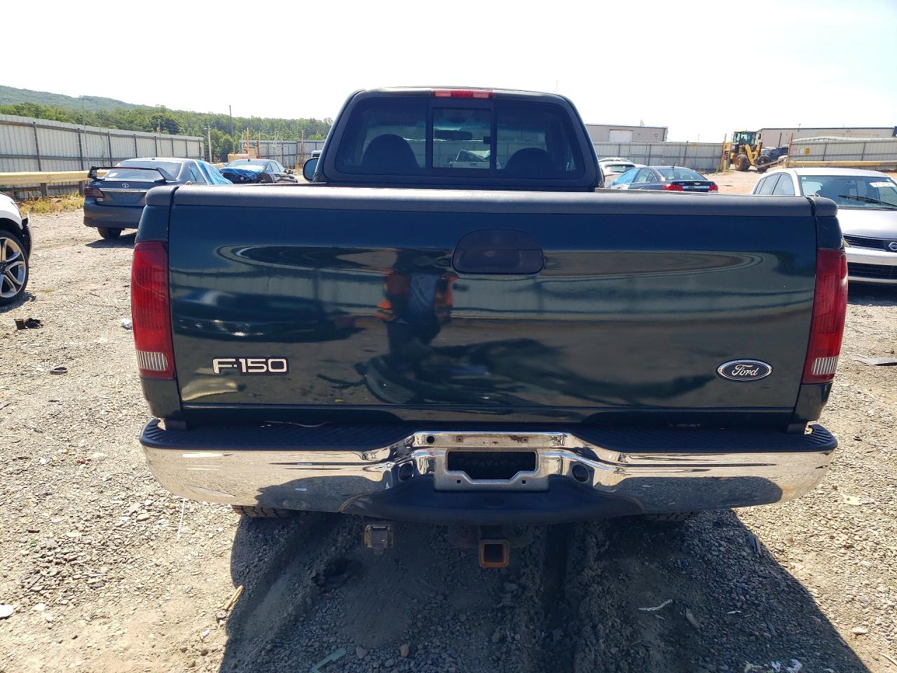 2001 Ford F150 Зеленый vin: 1FTRF18L01NA18612