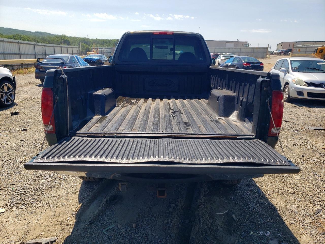2001 Ford F150 Зеленый vin: 1FTRF18L01NA18612
