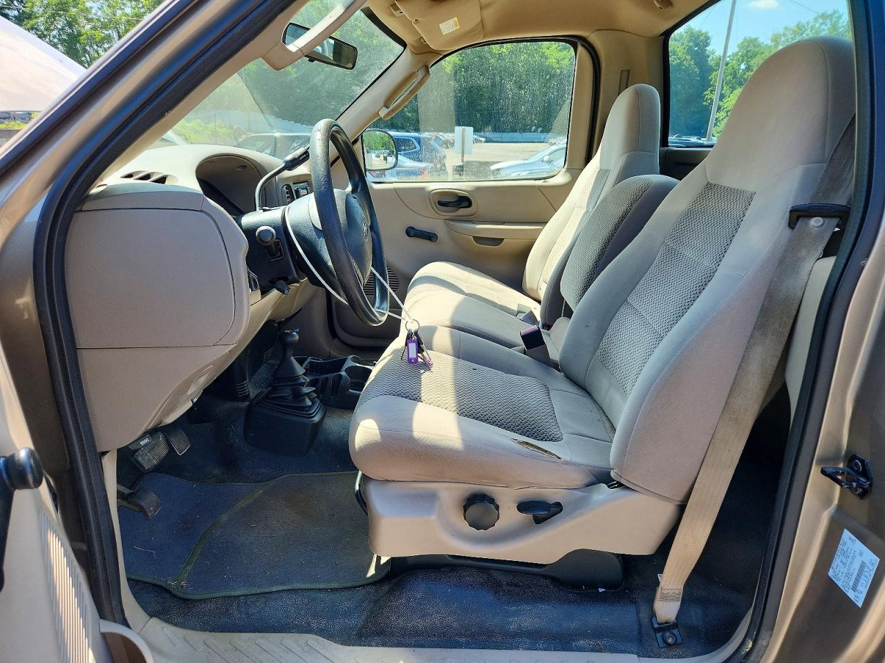 2003 Ford F150 Pickup Gold vin: 1FTRF18W43NB82135