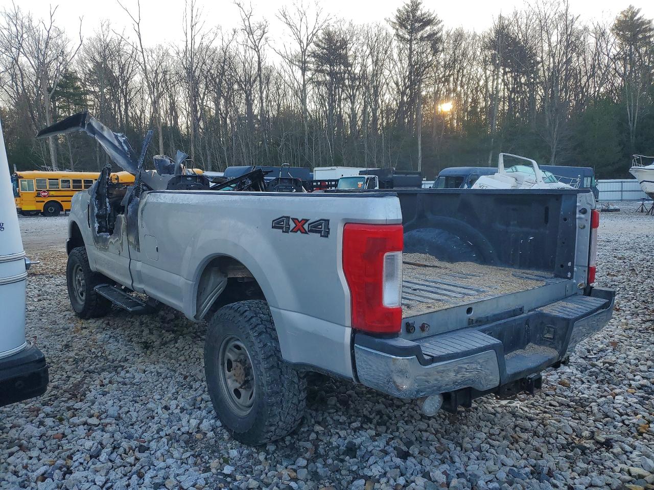 2019 Ford F350 Super Duty Серебряный vin: 1FTRF3B60KEG28865