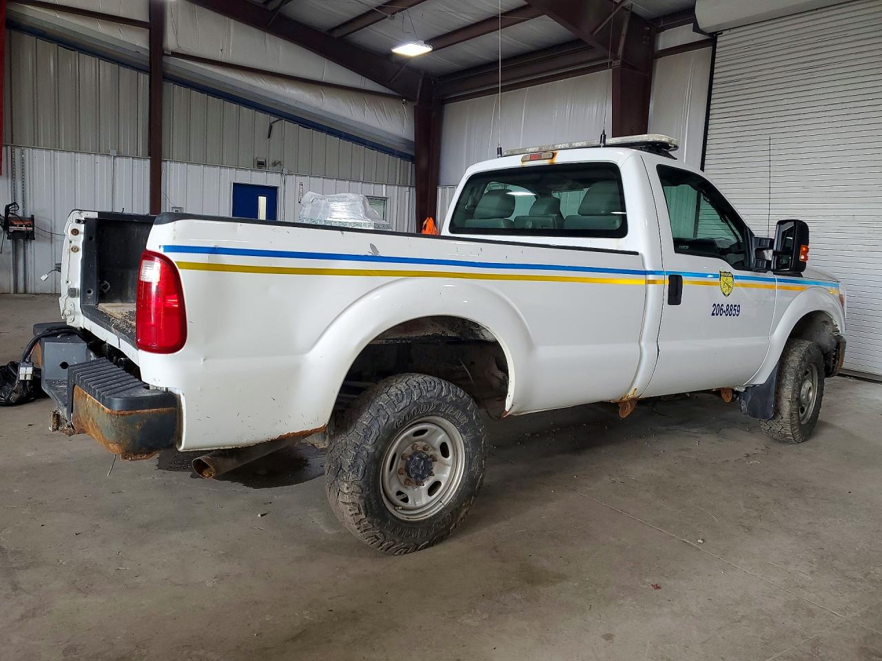 2012 Ford F350 Super Duty White vin: 1FTRF3B63CEA13034