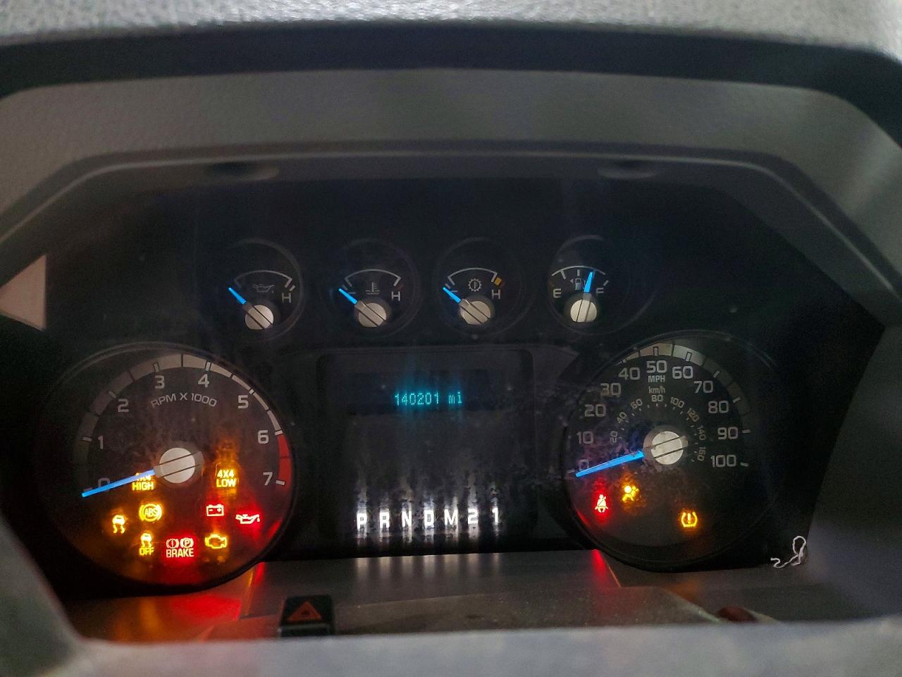 2012 Ford F350 Super Duty White vin: 1FTRF3B63CEA13034
