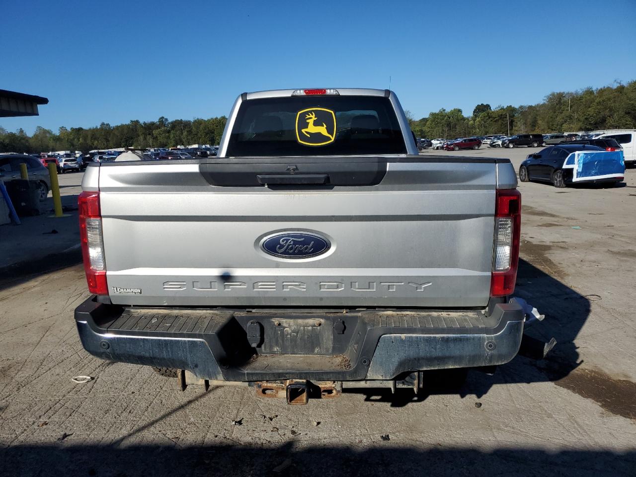 2018 Ford F350 Super Duty Серебряный vin: 1FTRF3B66JEB06420