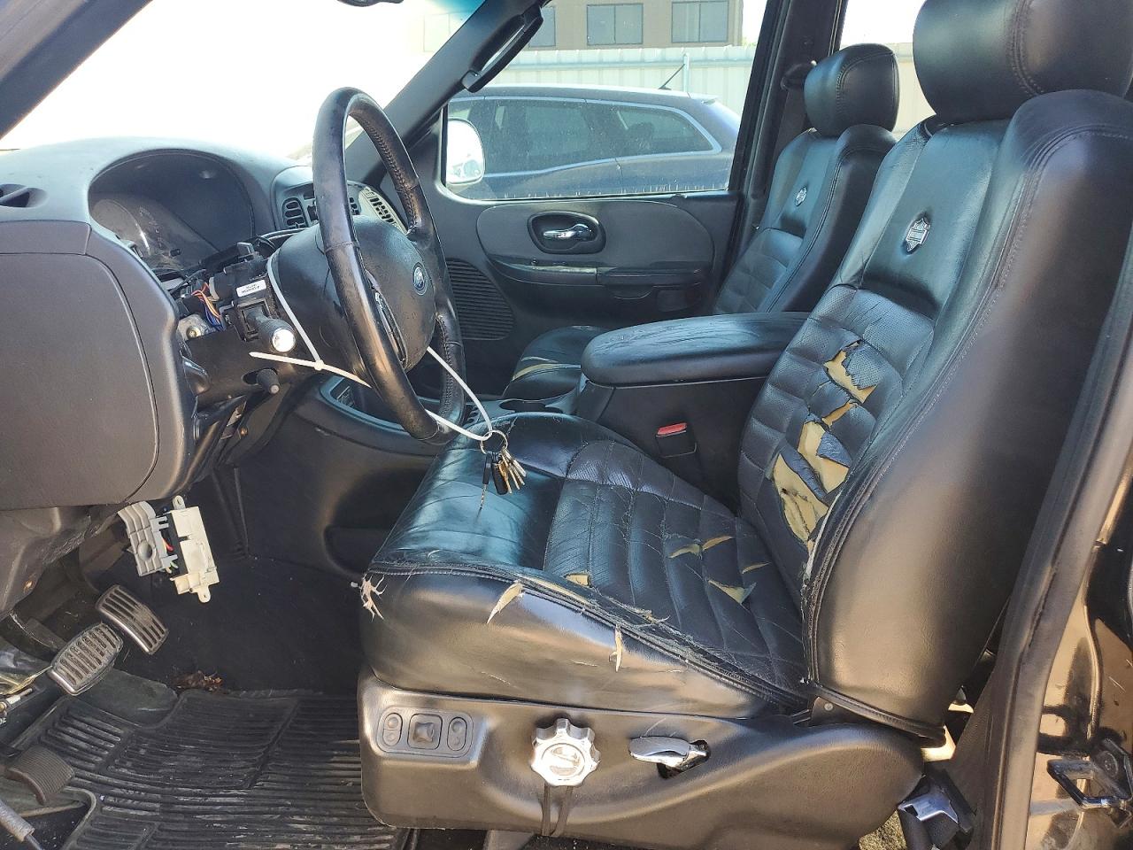 2002 Ford F150 Supercrew Harley Davidson Black vin: 1FTRW07312KD73240